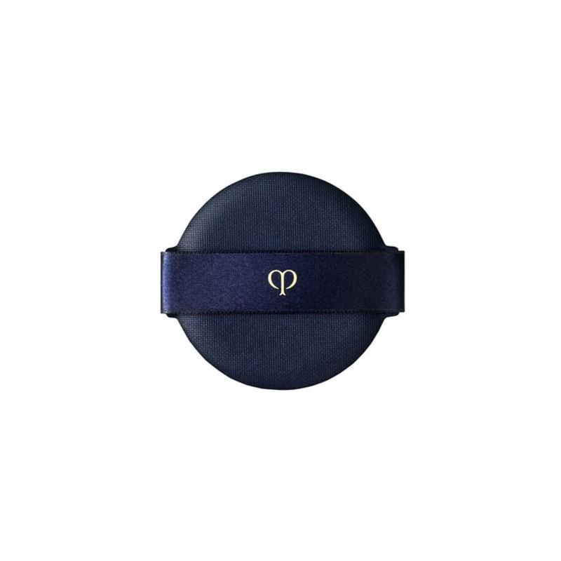 cle-de-peau-beaute-radiant-cushion-compact-foundation-puff